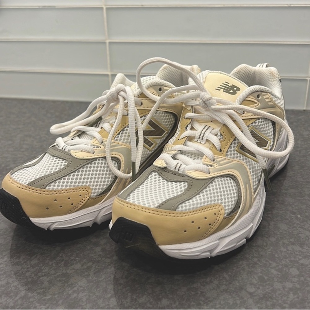 New Balance 530 Sneakers
